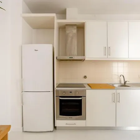 Sunny Priorado Vintage With Balcony Apartment Porto