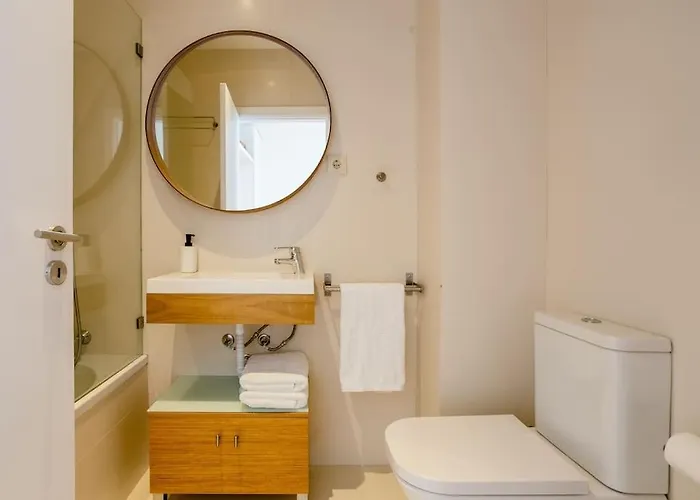 Sunny Priorado Vintage With Balcony