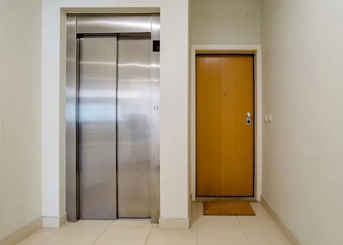 Sunny Priorado Vintage With Balcony *