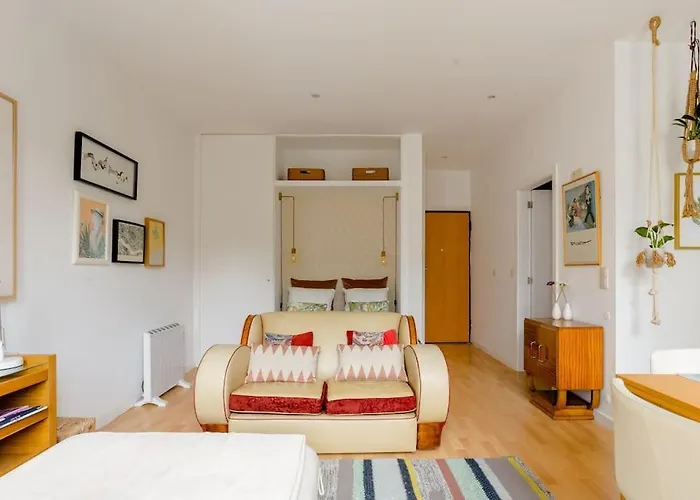 Sunny Priorado Vintage With Balcony * Porto