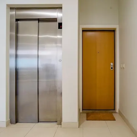 Sunny Priorado Vintage With Balcony *